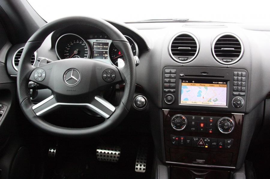  Mercedes-Benz ML63 AMG 2011 года  (фото 36 из 81)
